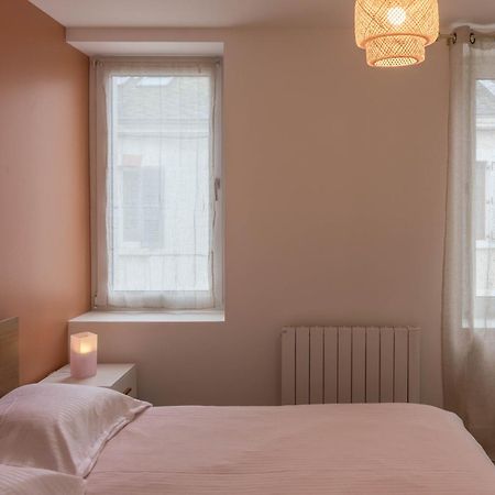 Beau Quartier Et Central, Maison Spacieuse Avec Cour, 3 Chambres, 3 Salles De Bains A 10 Min A Pied De La Gare 올리언스 외부 사진