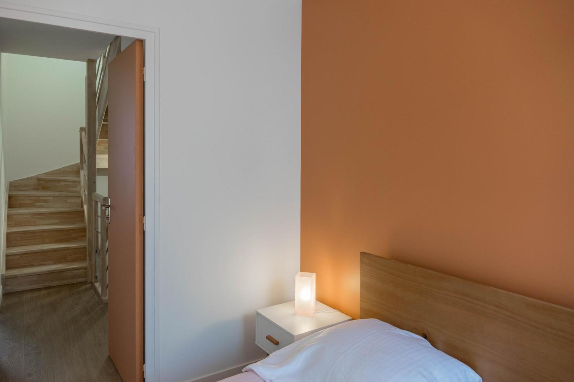 Beau Quartier Et Central, Maison Spacieuse Avec Cour, 3 Chambres, 3 Salles De Bains A 10 Min A Pied De La Gare 올리언스 외부 사진