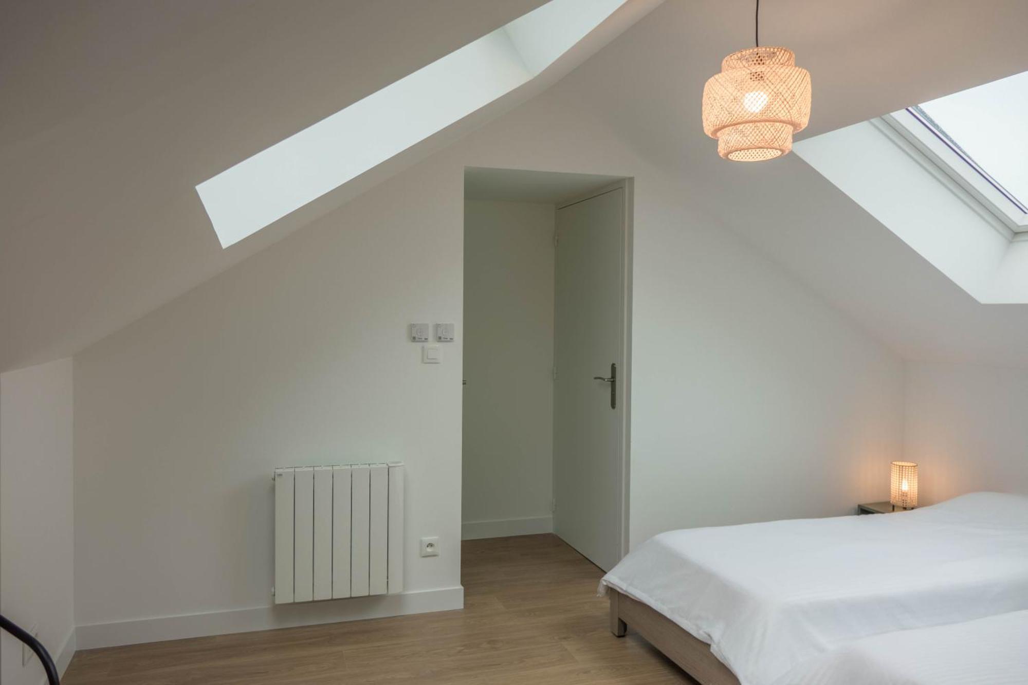 Beau Quartier Et Central, Maison Spacieuse Avec Cour, 3 Chambres, 3 Salles De Bains A 10 Min A Pied De La Gare 올리언스 외부 사진